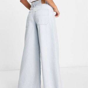 Great condition! also never worn, not my style